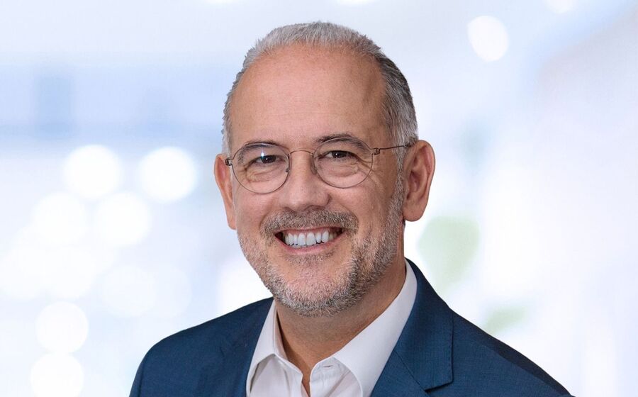 Pedro Penalva, Aon