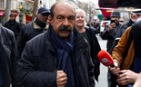 Martinez, o dono do bigode mais famoso do sindicalismo francês