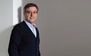 Óscar chega à liderança da FEP após esmiuçar a fraude e arrasar a elite política 