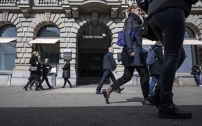 Investidores nos EUA processam Credit Suisse por 'falsas declarações'