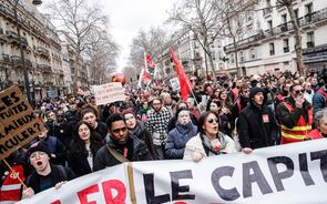 Manifestação em França contra aumento da idade de reforma