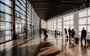 aeroporto avião passageiros