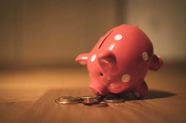 Metade dos portugueses não poupam regularmente e só 53% pagam os créditos a tempo