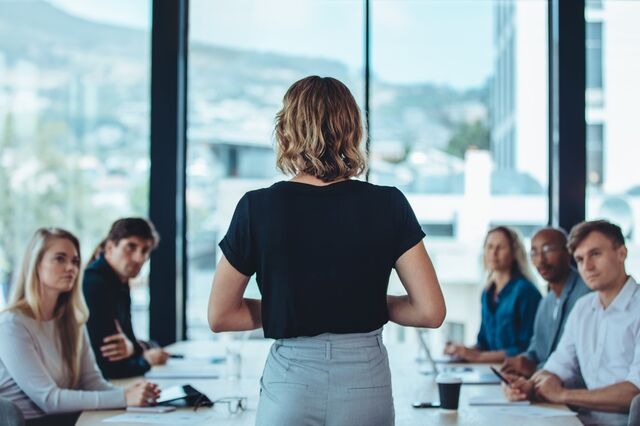 Se investissem tanto como os homens, mulheres podiam colocar mais de três biliões no mercado