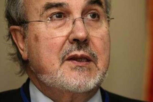 Morreu antigo comissário europeu Pedro Solbes 