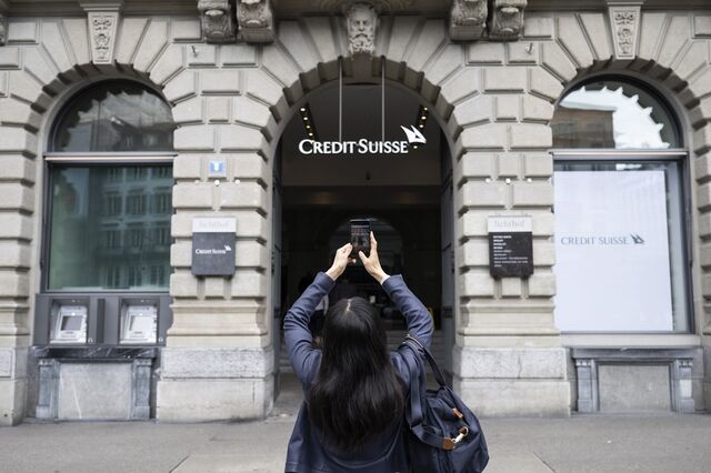 Credit Suisse condenado a pagar mais 862 milhões de euros 