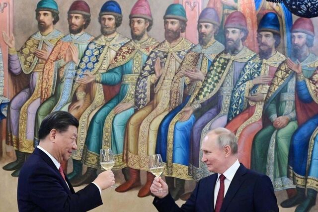 Visita de Xi Jinping à Rússia já terminou: 'Toma conta de ti, querido amigo'