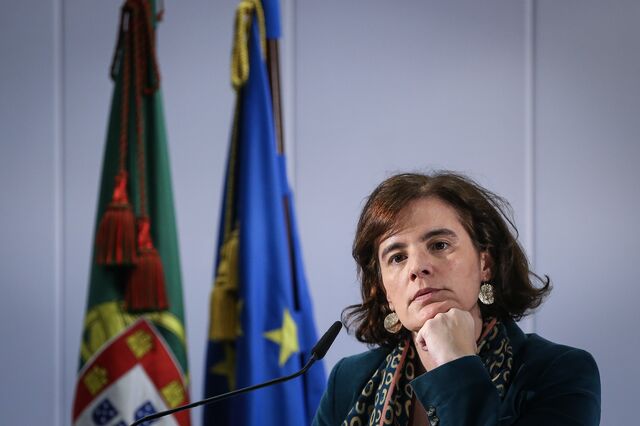 Sem revisão de retenções, atualização de 1% penaliza 187 mil funcionários públicos