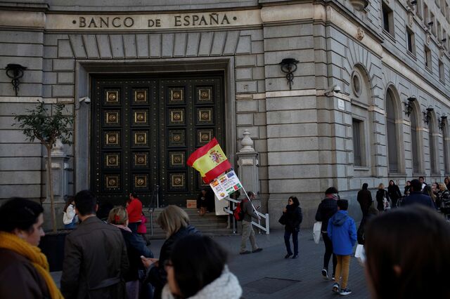 Economia espanhola cresceu 5,5% no ano passado