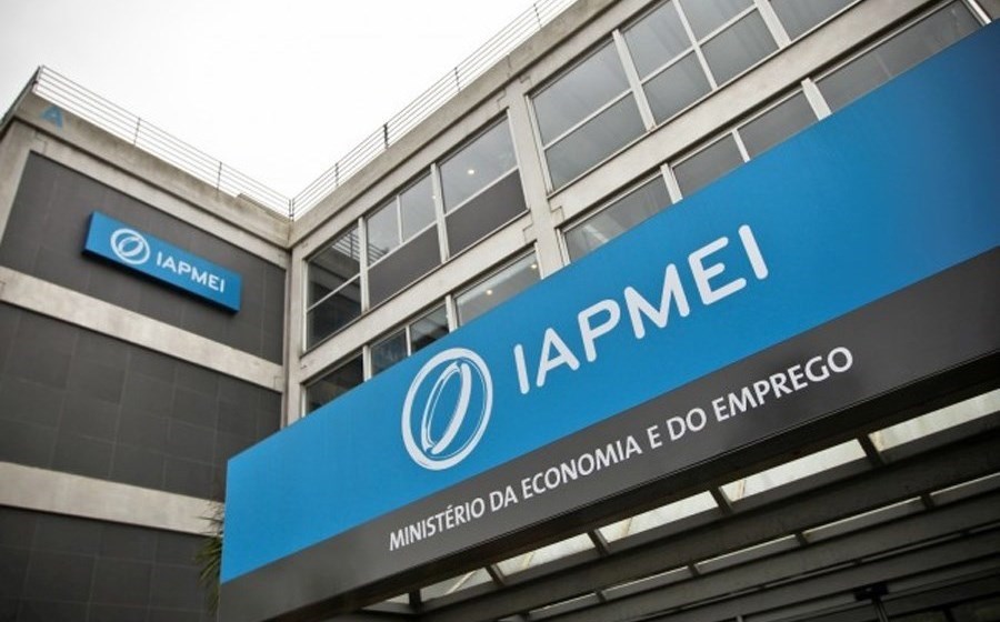 O IAPMEI começou a notificar as empresas na última semana para verificarem a situação económica e financeira.