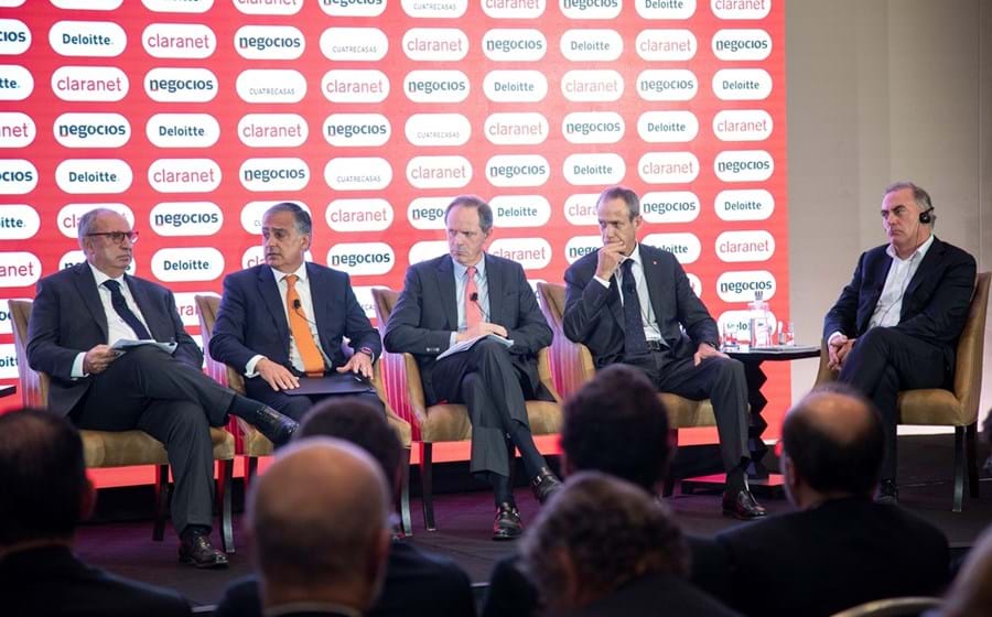 José João Guilherme, administrador da CGD, e os CEO João Pedro Oliveira e Costa (BPI), Pedro Castro e Almeida  (Santander), Miguel Maya (BCP), e Mark Bourke (Novo Banco).