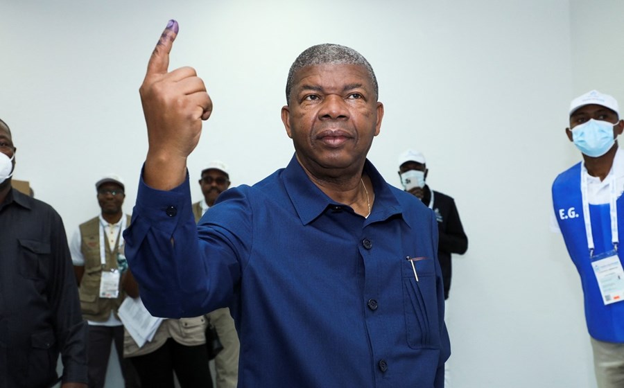 João Lourenço colocou o futuro do seu estratego de campanha em banho-maria.