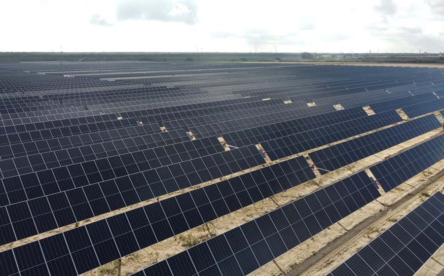 A Voltalia tem centrais solares em operação e construção no país.