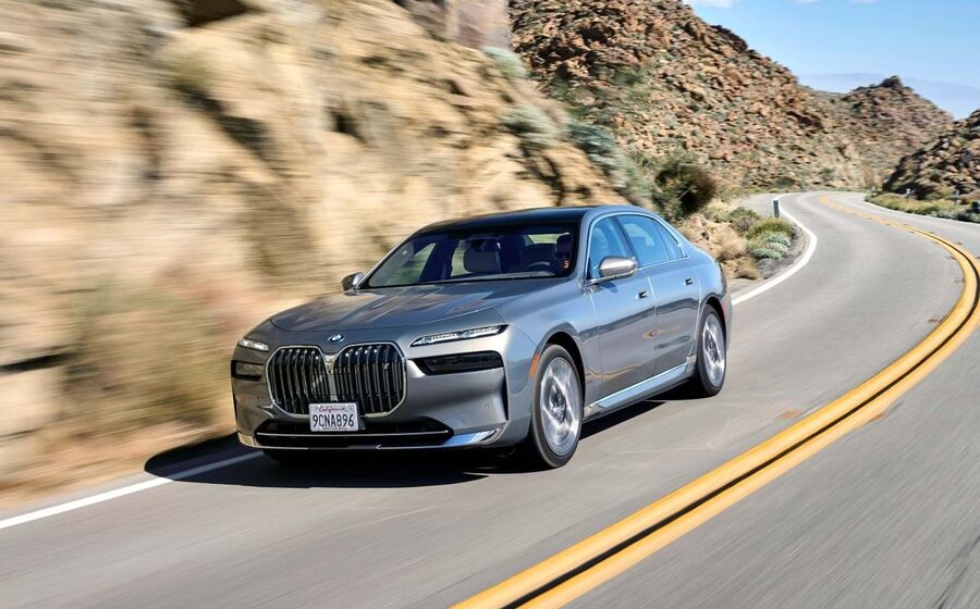 BMW I7.mp4