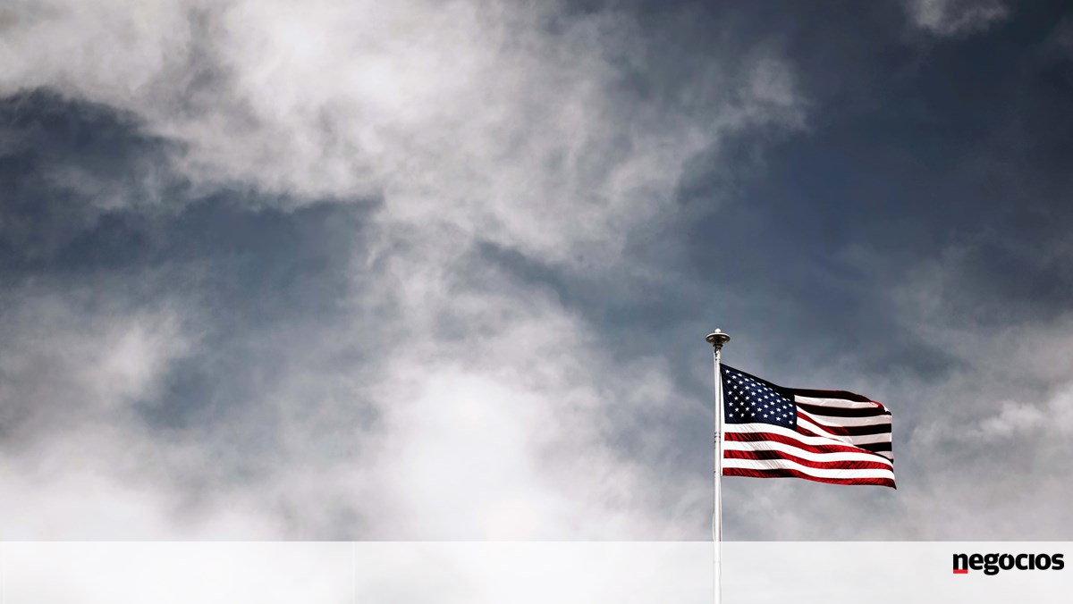 DBRS joins Fitch assigning the US rating to Negative Watch – Bonds