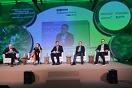 Hugo Neutel, Jennifer Motles, Chief Sustainability Office da Phillip Morris International, José Martos, CEO, Saint-Gobain Portugal, Otmar Hübscher, CEO da Secil e Rui Oliveira, COO Portugal da APCER