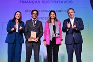 A Sonae Holding venceu a categoria Finanças Sustentáveis Grandes Empresas Vencedor com projeto Sonae / Santander Confirming Sustentável