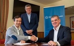 Stadler e Salvador Caetano vão construir fábrica de comboios em Ovar