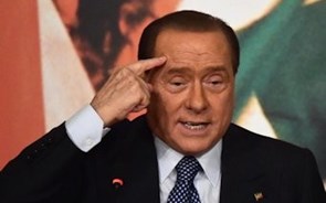 Silvio Berlusconi internado nos cuidados intensivos