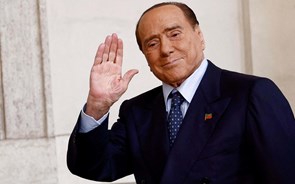 Berlusconi afirma que ultrapassará leucemia por mais dificil que seja