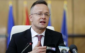 Governo húngaro diz que retenção de fundos da UE é ilegal e tem razões políticas