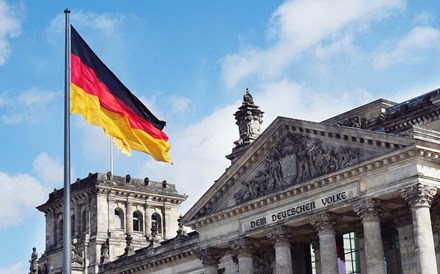 Economia alemã deverá contrair 0,6% este ano