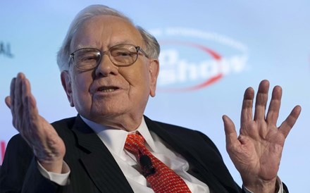 Lucros de empresa de Buffett aumentam seis vezes no primeiro trimestre