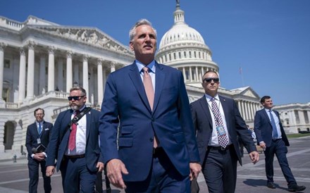 Kevin McCarthy espera acordo sobre tecto da dívida dos EUA na próxima semana