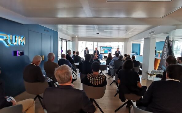 A gestora de fundos imobiliários Corum está perto da meta dos mil clientes em Portugal.