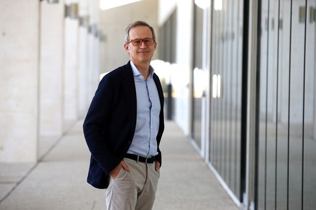 Novartis reduz trabalhadores em 20% com foco na inovação