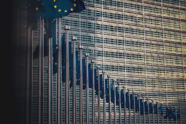 UE aponta pela primeira vez à China em novas sanções contra Moscovo