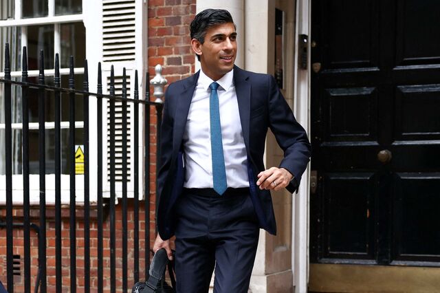 Primeiro-ministro britânico investigado por alegado conflito de interesses