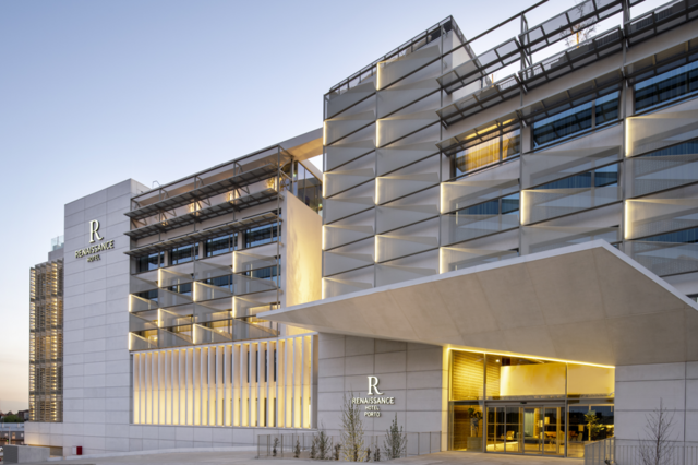 Canadianos abrem Renaissance Hotel de 56 milhões no Porto