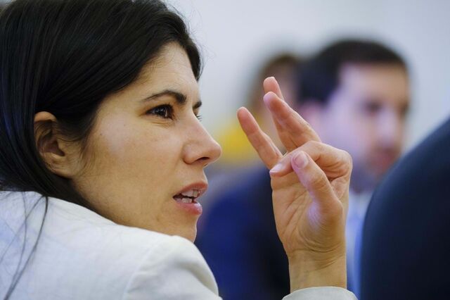 TAP: Governo só recorreu a serviços jurídicos do Estado depois de anunciar demissões, diz BE