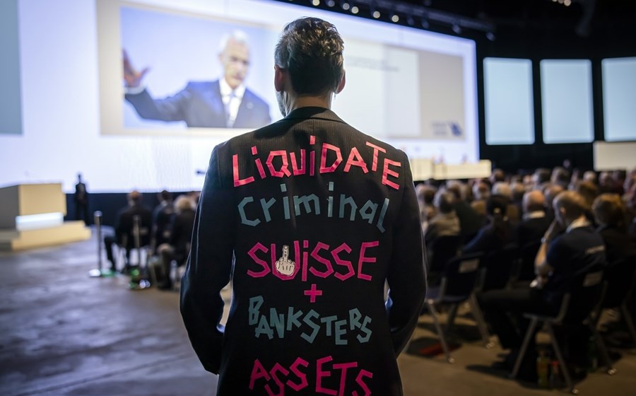 Foi a última assembleia geral dos 167 anos de história do Credit Suisse. Houve críticas aos gestores, mas a organização e educação suíças imperaram.