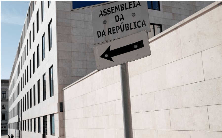 Apresentação e discussão do Programa de Estabilidade 2023-2027 na Assembleia da República está marcada para as 15 horas desta quarta-feira.