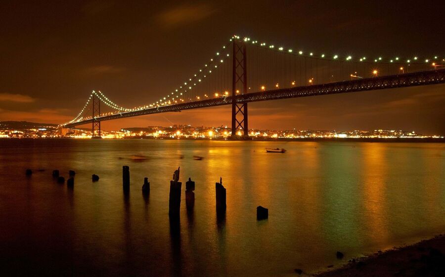 lisboa rio tejo ponte 25 de abril