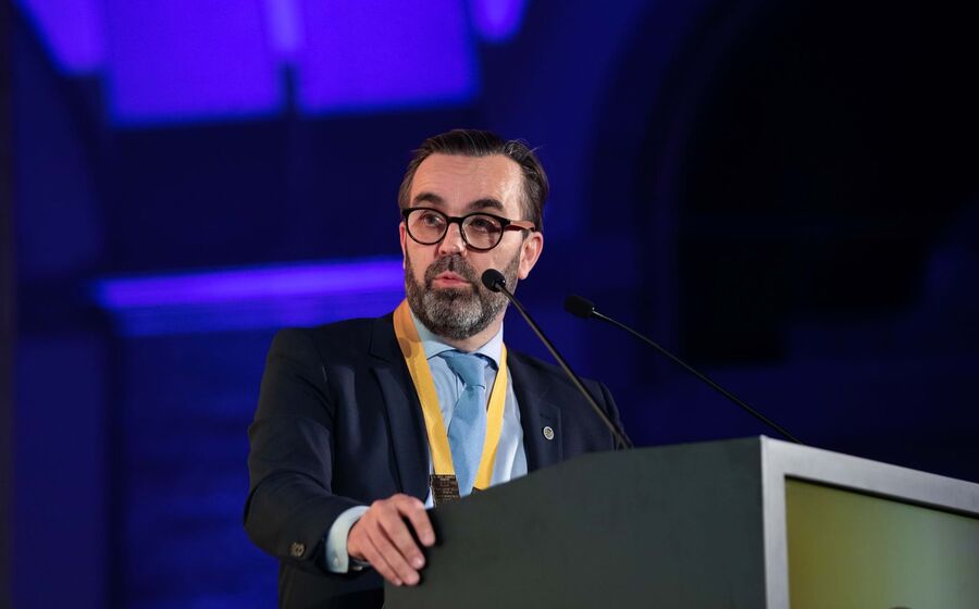 Bastonário dos médicos critica falta de um plano de reserva.