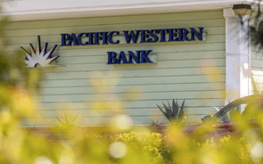 Banco PacWest explora venda após afundar 50% em bolsa