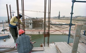 Contratos de obras públicas celebrados sobem 47% até maio 