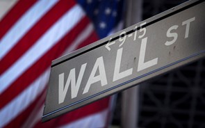 Wall Street na linha de água com investidores à espera da Fed