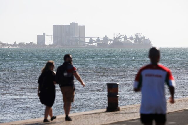 Adesão 'total' à greve na Silopor. Traballhadores confiantes na 'evolução' das negociações
