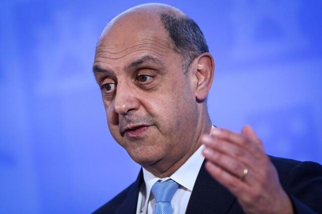 Ministro da Saúde espera abrandamento dos picos nos hospitais só em janeiro