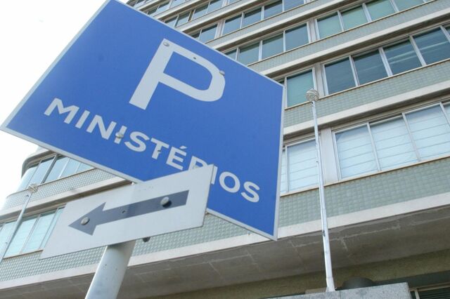 Tribunais já deram vitórias e derrotas a dirigentes exonerados do IEFP