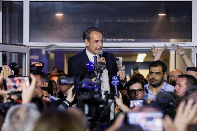Primeiro-ministro grego vence eleições sem maioria mas rejeita coligações