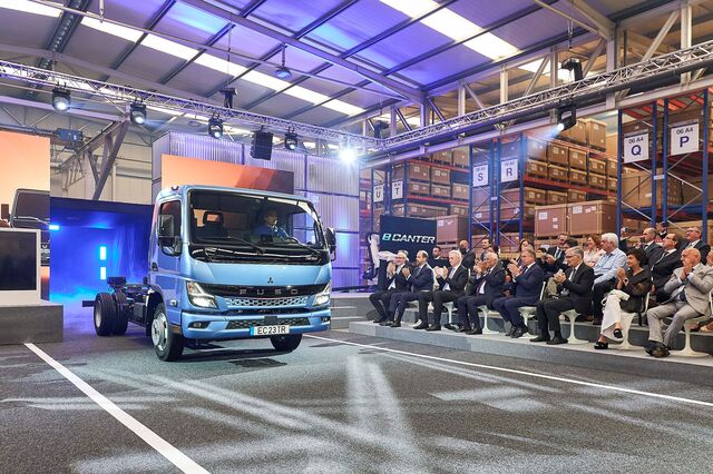 Produção de camião 100% elétrico da Fuso em Portugal já arrancou