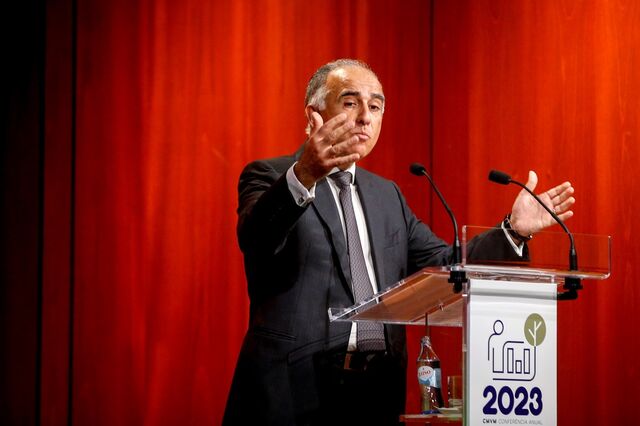 Presidente da CMVM apela a um 'nível de fiscalidade ajustado e estável' 