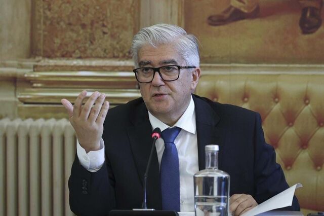 'Deixei-o falar, simplesmente'. Lacerda Sales admite reunião com filho do Presidente da República