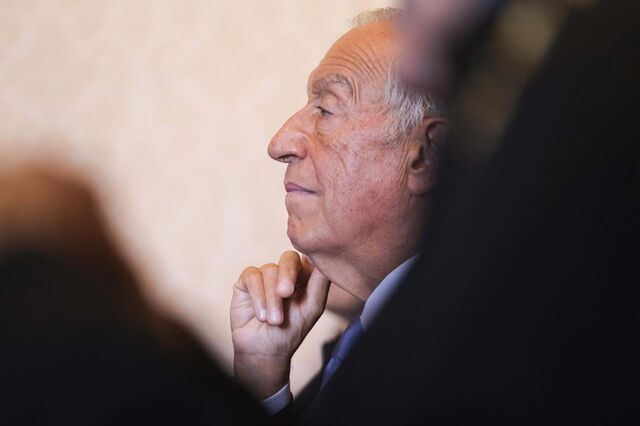 Mudança nos certificados de aforro é 'apelo implícito à banca', diz Marcelo