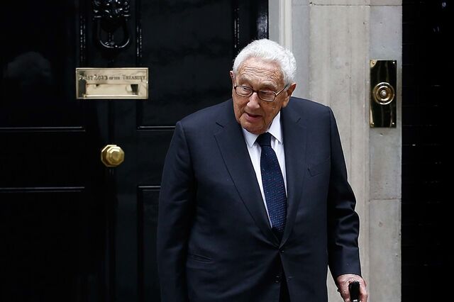 Os 100 anos de Henry Kissinger – entre a paz e a polémica